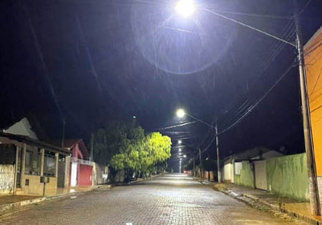 Foto de Rua Oriente Lojas Venda Lâmpadas Tradicionais e mais fotos